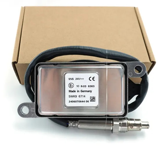 Nox Sensor 5wk96714 قطع غيار السيارات لشاحنة Cummins مستشعر أكسيد النيتروجين 24V 5wk9 6714